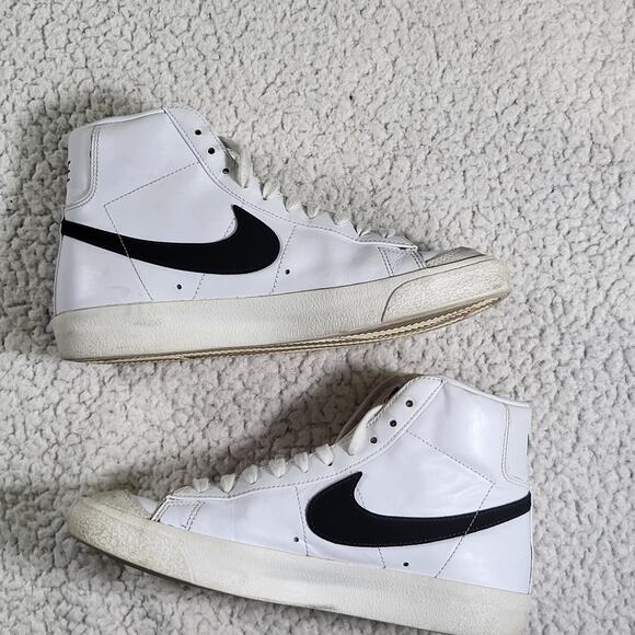 Nike Women's Blazer Mid '77 White Black Leather Sneaker size 8 - Picture 2 of 6